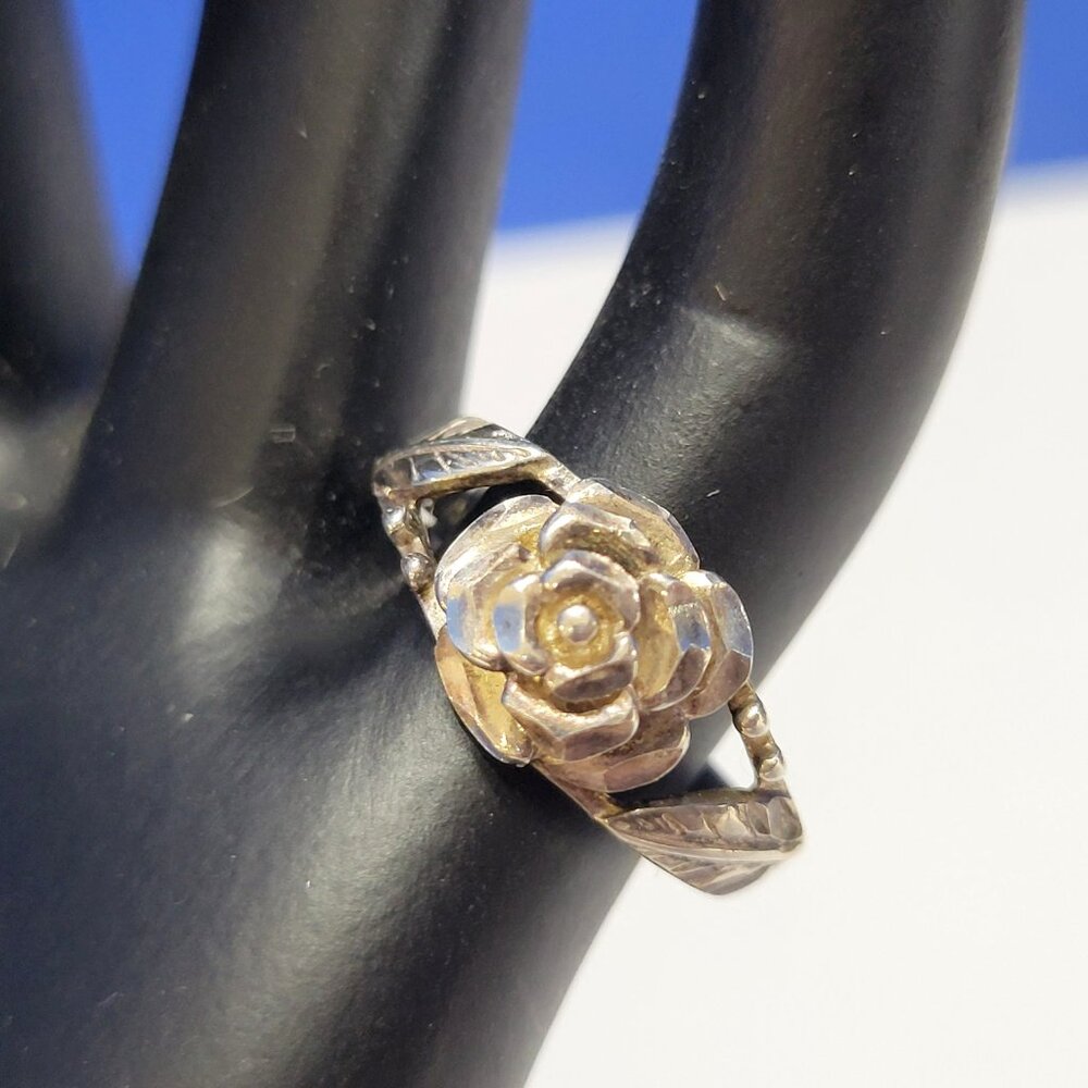 Vintage Sterling Silver Laser Cut Rose Ring Size 6 - Picture 3 of 6